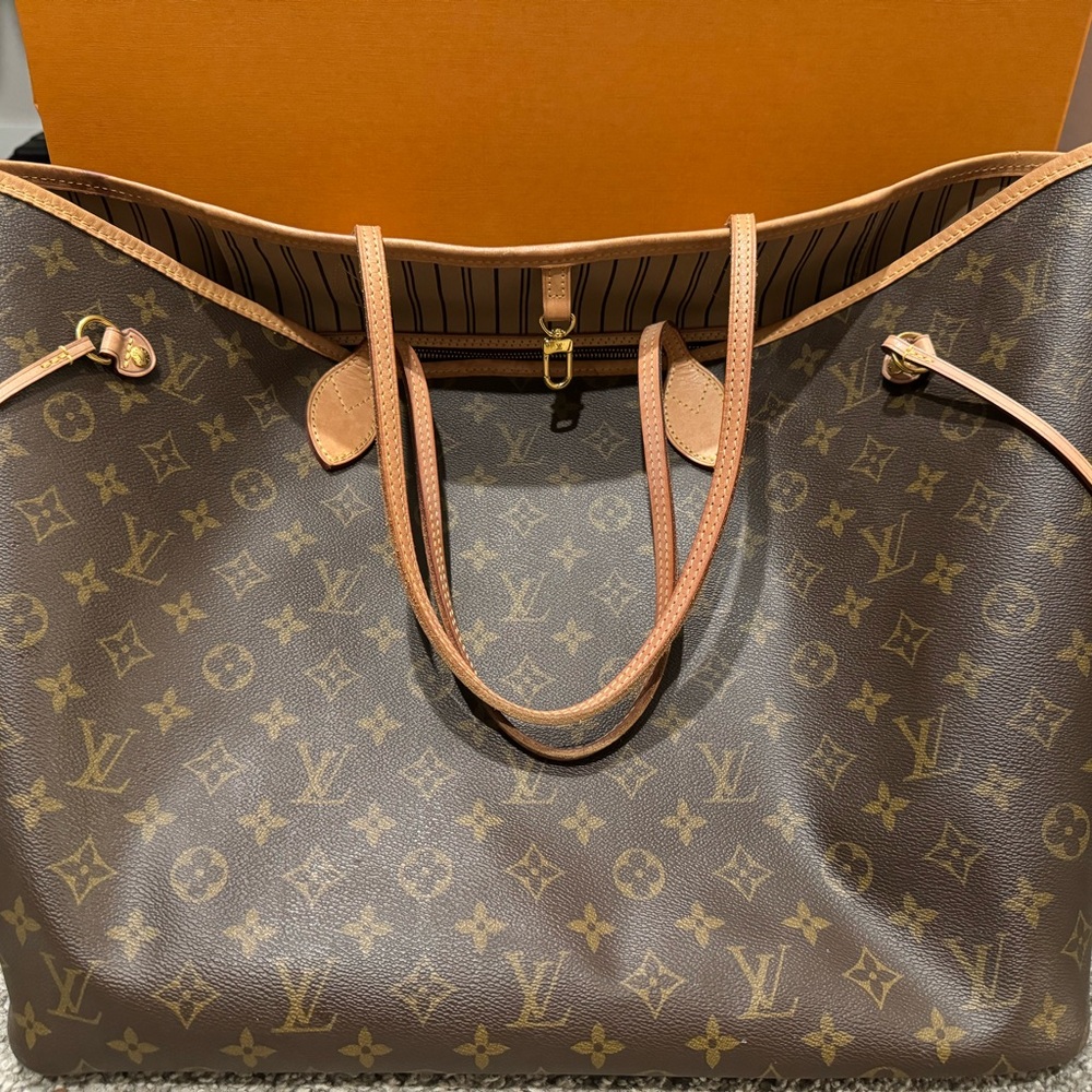 Louis Vuitton Brown GM Monogram Tote Bag